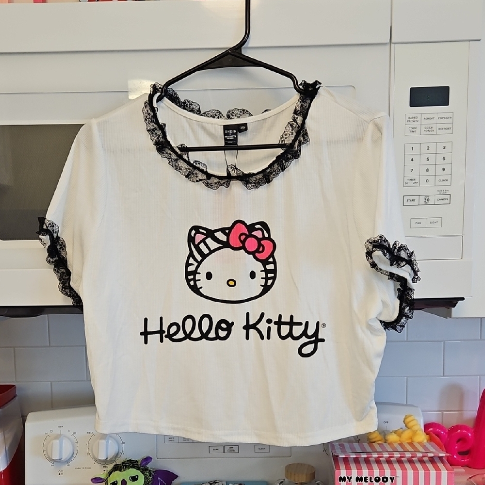 Hello Kitty White and Black Short Sleeve Tee